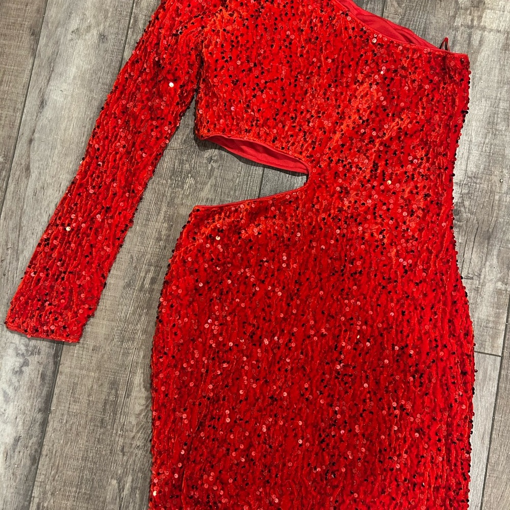 Red Sequin‎ Cutout Dress
